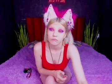 nora_lis from Chaturbate