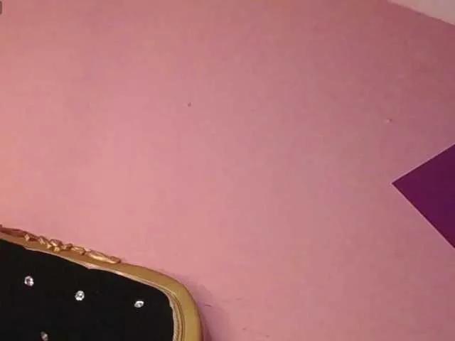 Offline Alanna-Fox- on BongaCams