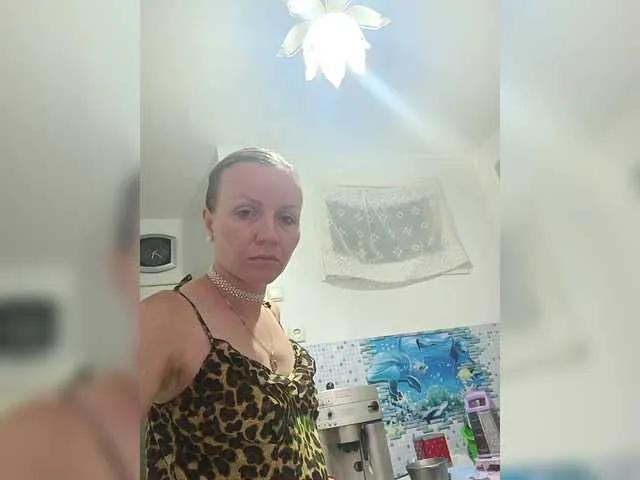 Freechat Alenushka888 on BongaCams