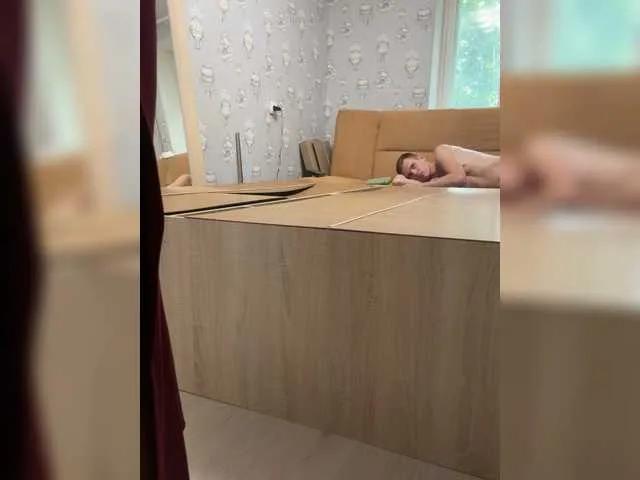 Alexxxs2704 on BongaCams