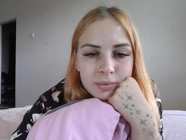 Freechat AlisMoona on BongaCams