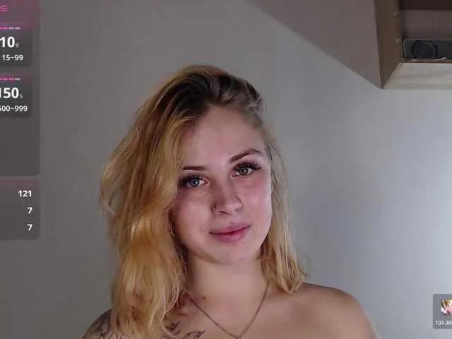 Freechat AlisMoona on BongaCams