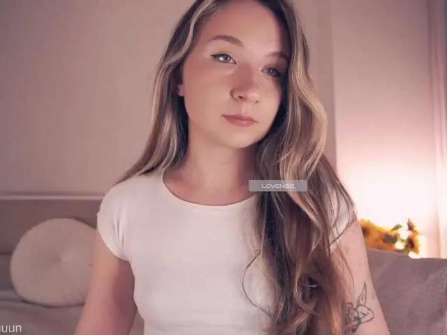 Offline AlytheAmore on BongaCams