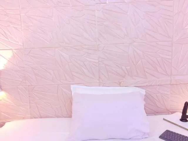 Freechat amarantha-love18 on BongaCams