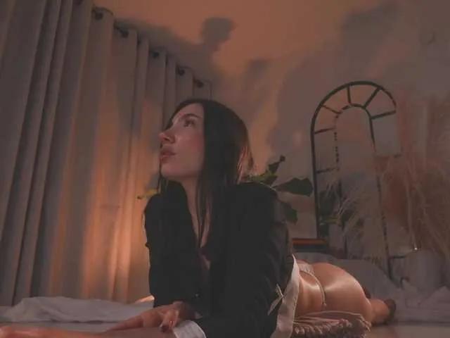 Offline AmyArmstrong on BongaCams