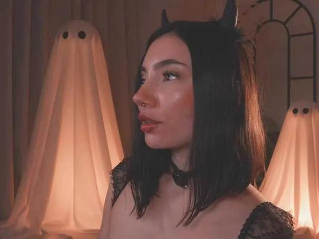 Offline AmyArmstrong on BongaCams