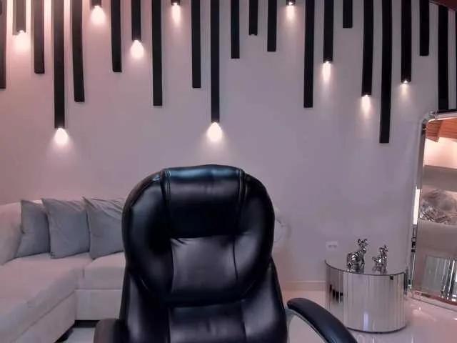 Offline AnaisNin1 on BongaCams