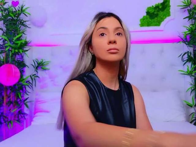 Offline AriannaSins on BongaCams