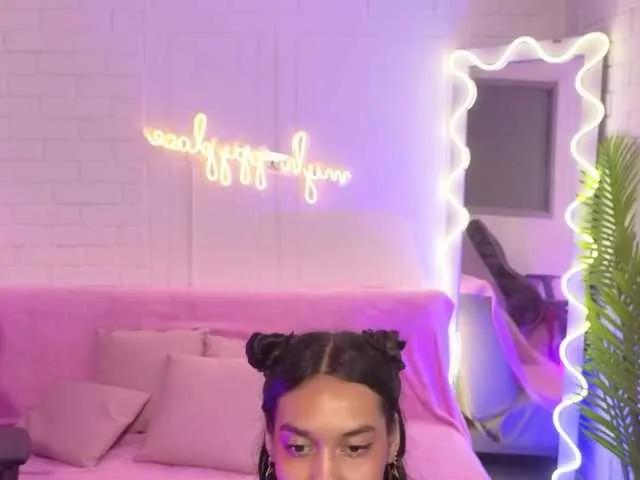 Freechat Artemiss-tay on BongaCams