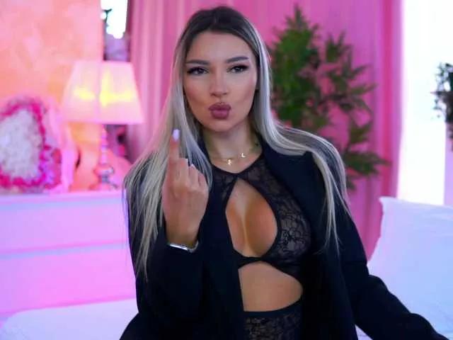 Offline ArtTeasee on BongaCams