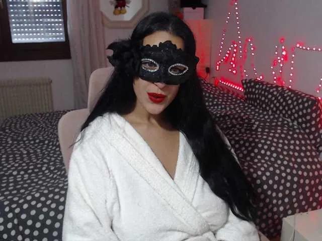 BongaCams Auri5hot is Freechat Auri5hot — Amo il piacere del mio clitoride, gioiello sensibile che risponde con dolcezza feroce a ogni sfioramento. Esploro questa fonte di godimento, sentendolo fremere sotto le dita o il tocco di chi sa accarezzare la mia anima attraverso il
mio corpo.