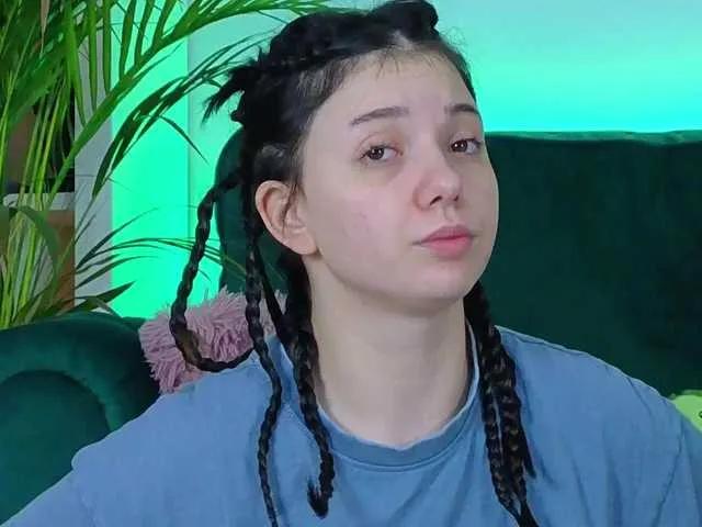 Freechat AveryWillow on BongaCams