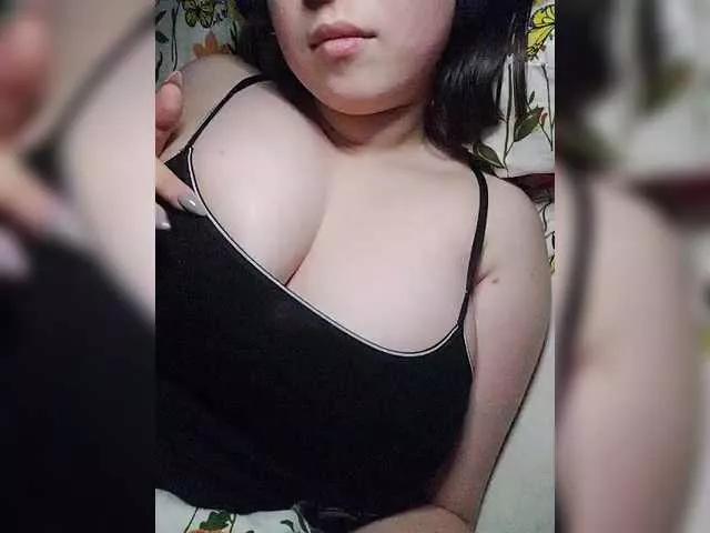 Offline blue-moonlight on BongaCams