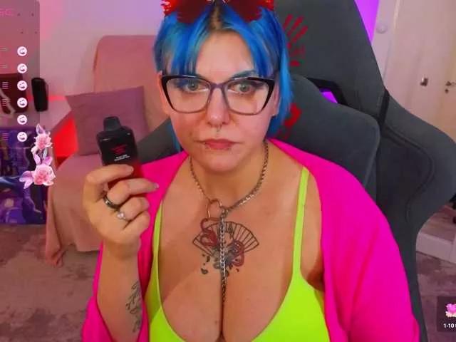 Offline bluelunaray on BongaCams