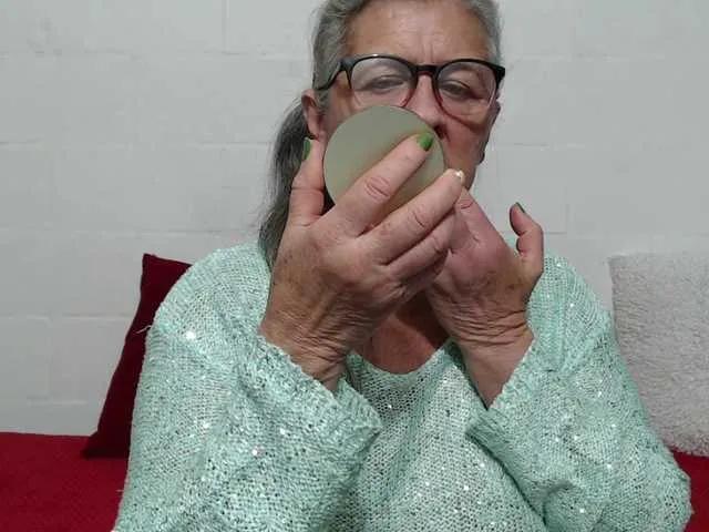 Freechat candy-mature on BongaCams