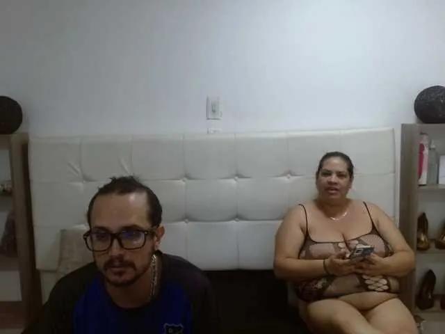 Freechat CandyandJhon on BongaCams