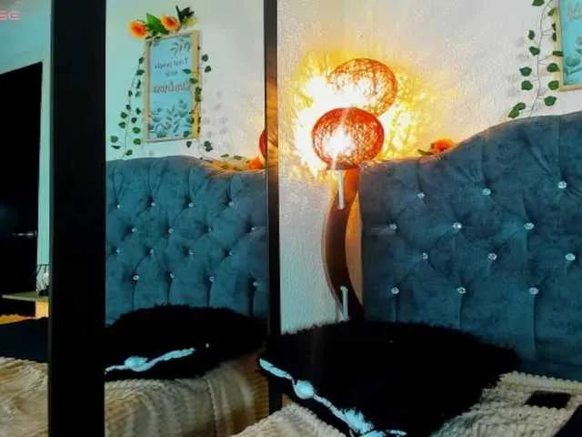 Offline Carla-jones on BongaCams