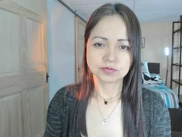 Offline Carlin1511 on BongaCams