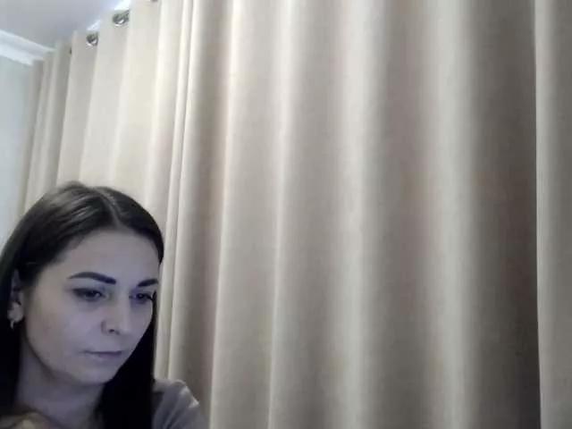 Freechat carmela4 on BongaCams