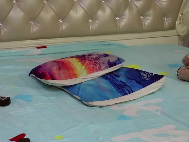 Freechat CarmellaAngel on BongaCams