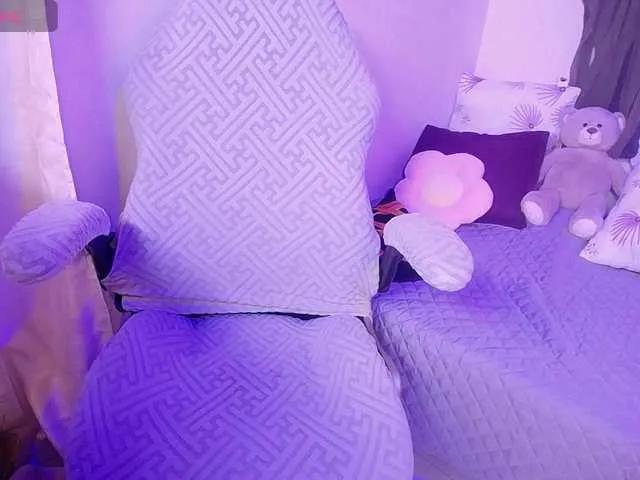 Freechat chloe-tgn on BongaCams