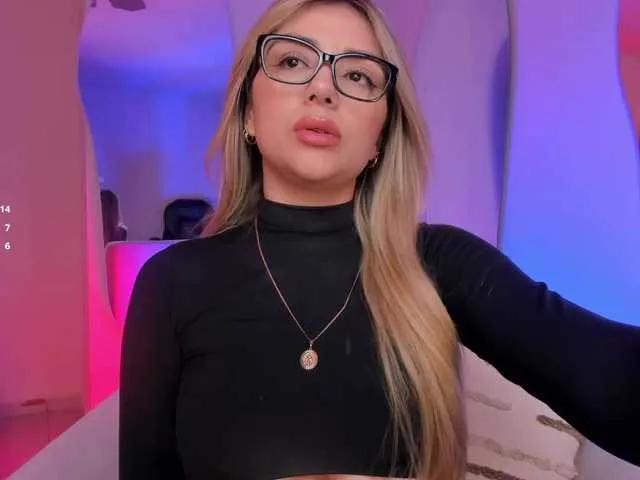 BongaCams ChloePreston is Freechat ChloePreston — I love naughty games, and receiving orders tell me your hottest fantasies and teach me how to fulfill them, pleasing you is what excites me the most