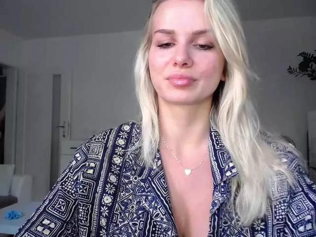 Freechat Cornelia22hot on BongaCams