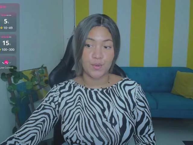 Freechat cristalwar on BongaCams