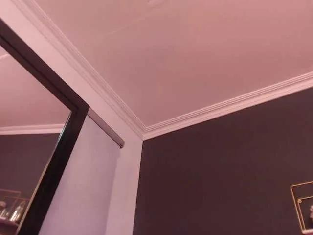 Freechat CrystalWoods94 on BongaCams