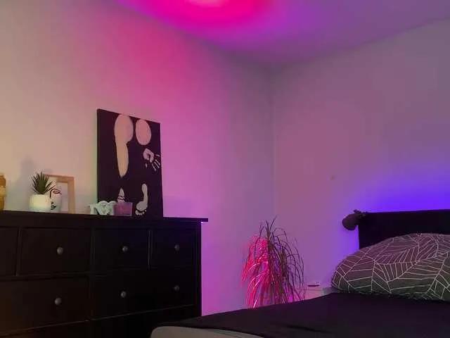 Offline dalmatian-girl on BongaCams