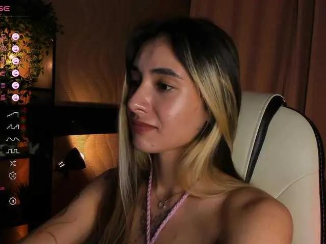 DarlaBelle on BongaCams