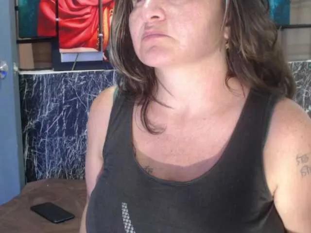 DeboraCienfuegos25 on BongaCams