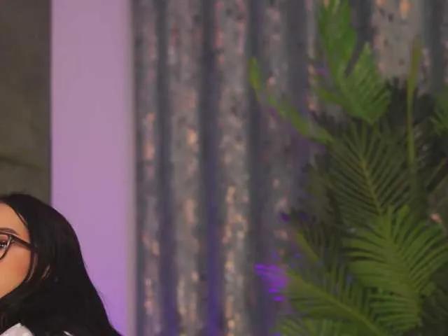 Offline DeniseBlu on BongaCams