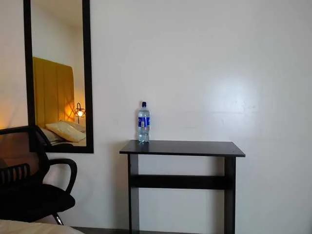 Freechat DollyWood- on BongaCams