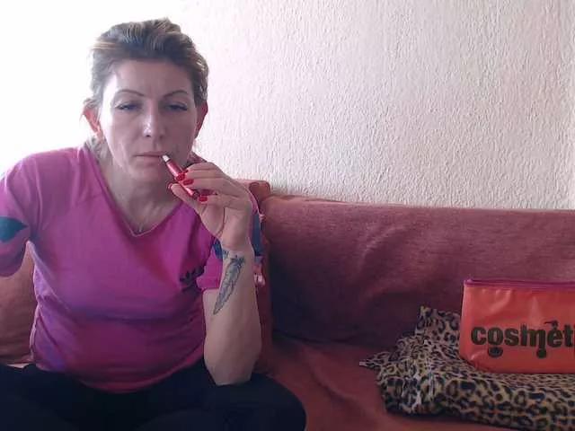 Offline Elei2345 on BongaCams