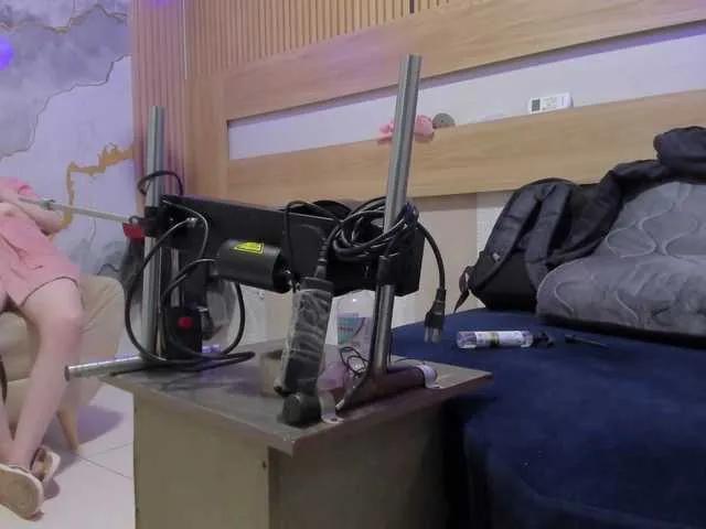 Offline elifblond on BongaCams