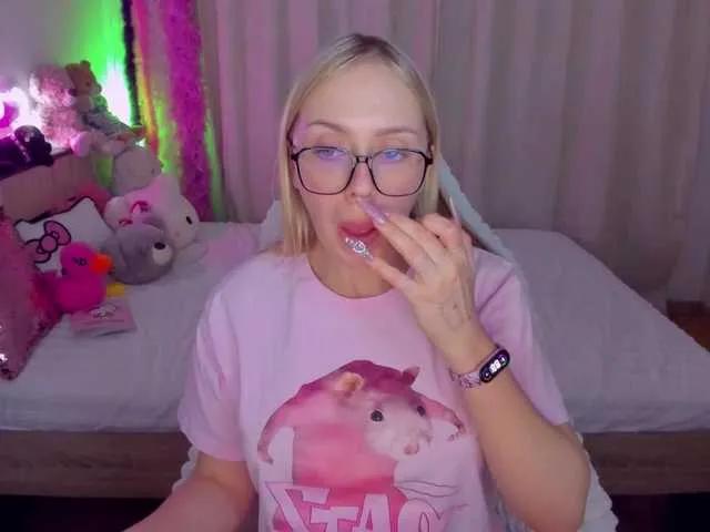 Freechat ElinaOcean on BongaCams