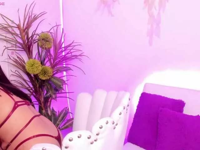 Offline Emylopez on BongaCams