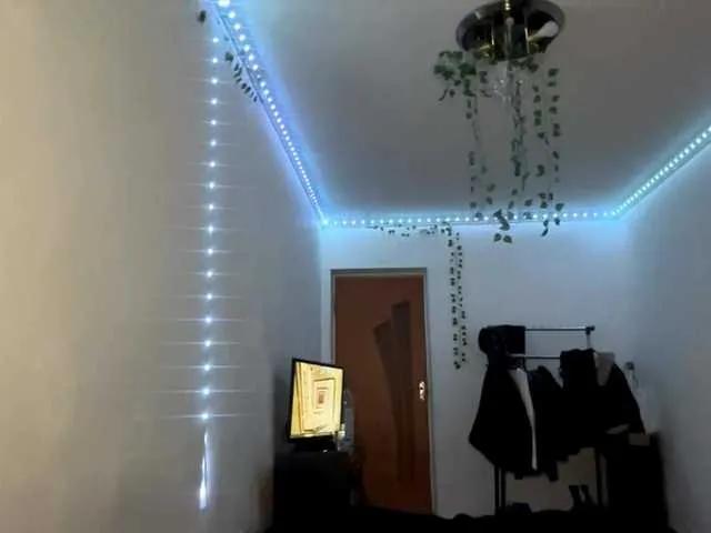 Freechat EvonneHeally on BongaCams