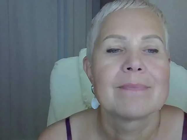 Offline IFannyLove on BongaCams