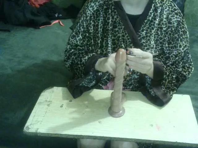 Freechat IngaQAce on BongaCams