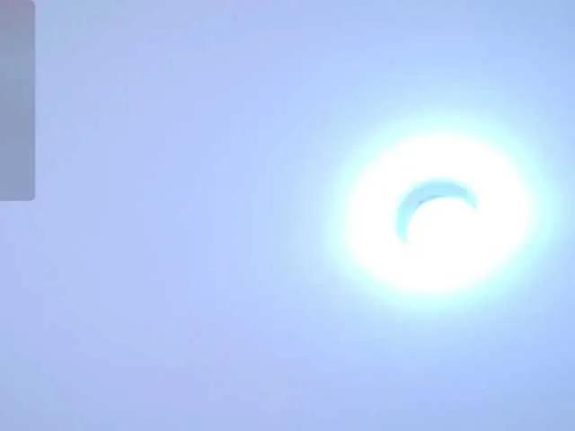 BongaCams IrissBloom is Freechat IrissBloom — I love kisses, caresses, and having your wet tongue slide over every corner of my body.