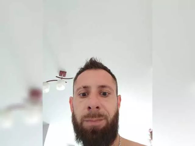 Offline Ironmagik on BongaCams