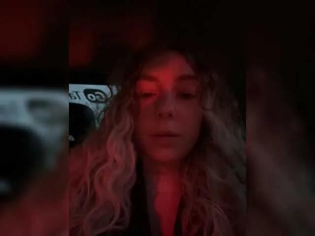 Freechat Janchi- on BongaCams