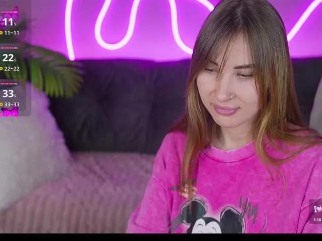 Offline JennyLuv on BongaCams