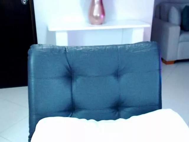 Offline julietjohnson on BongaCams