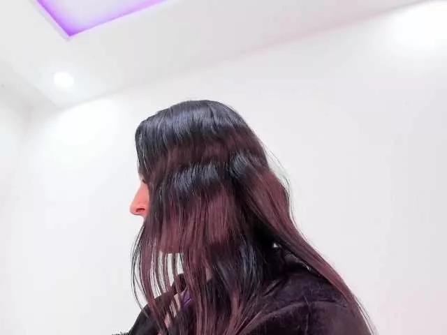 Offline kharlyn-angel on BongaCams