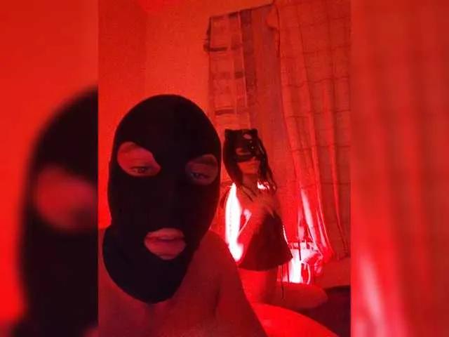 Offline KosmosAndPingvin on BongaCams