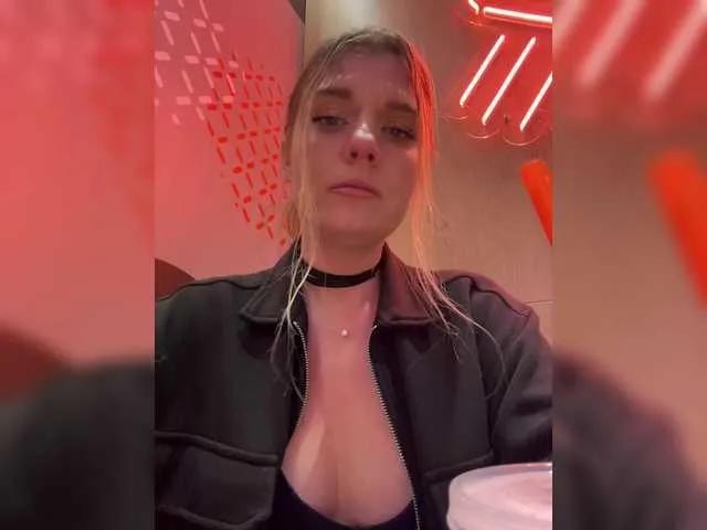 Freechat KotiMrrr on BongaCams