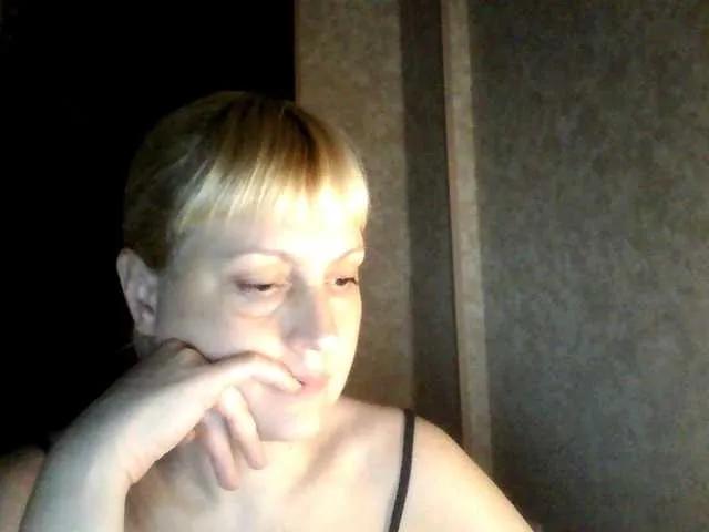 krisss2016 on BongaCams